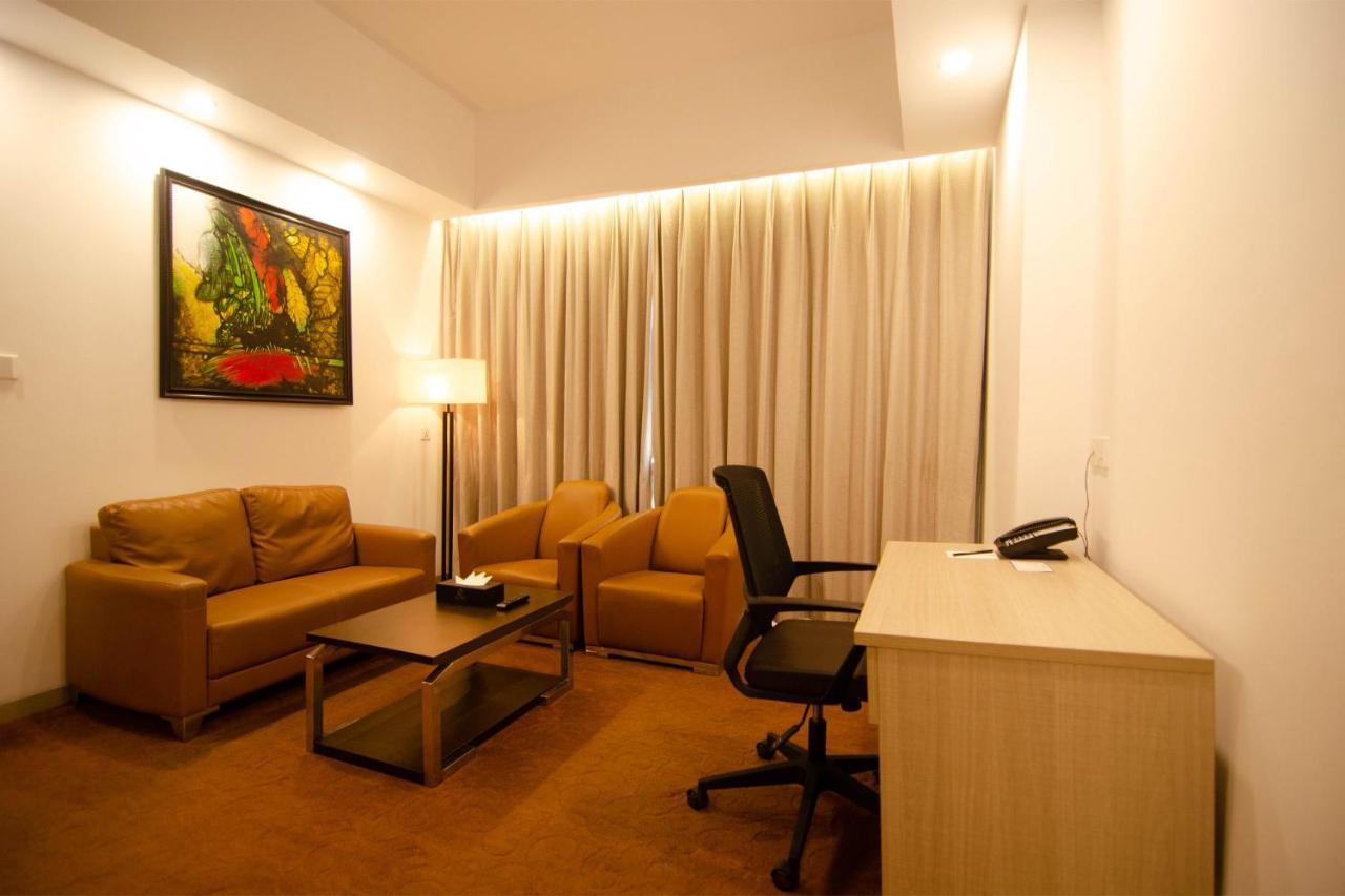 Best Western Sks Chattogram Ćottogram Zewnętrze zdjęcie